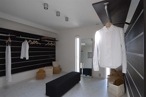 lavatory1.JPG
